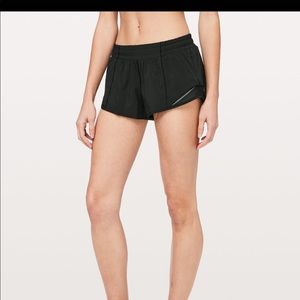 NWOT LULULEMON hotty hot II shorts!!!